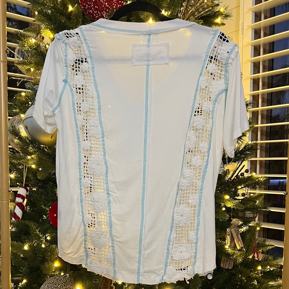 POL White and Blue Lace Accent Blouse - Picture 2 of 4